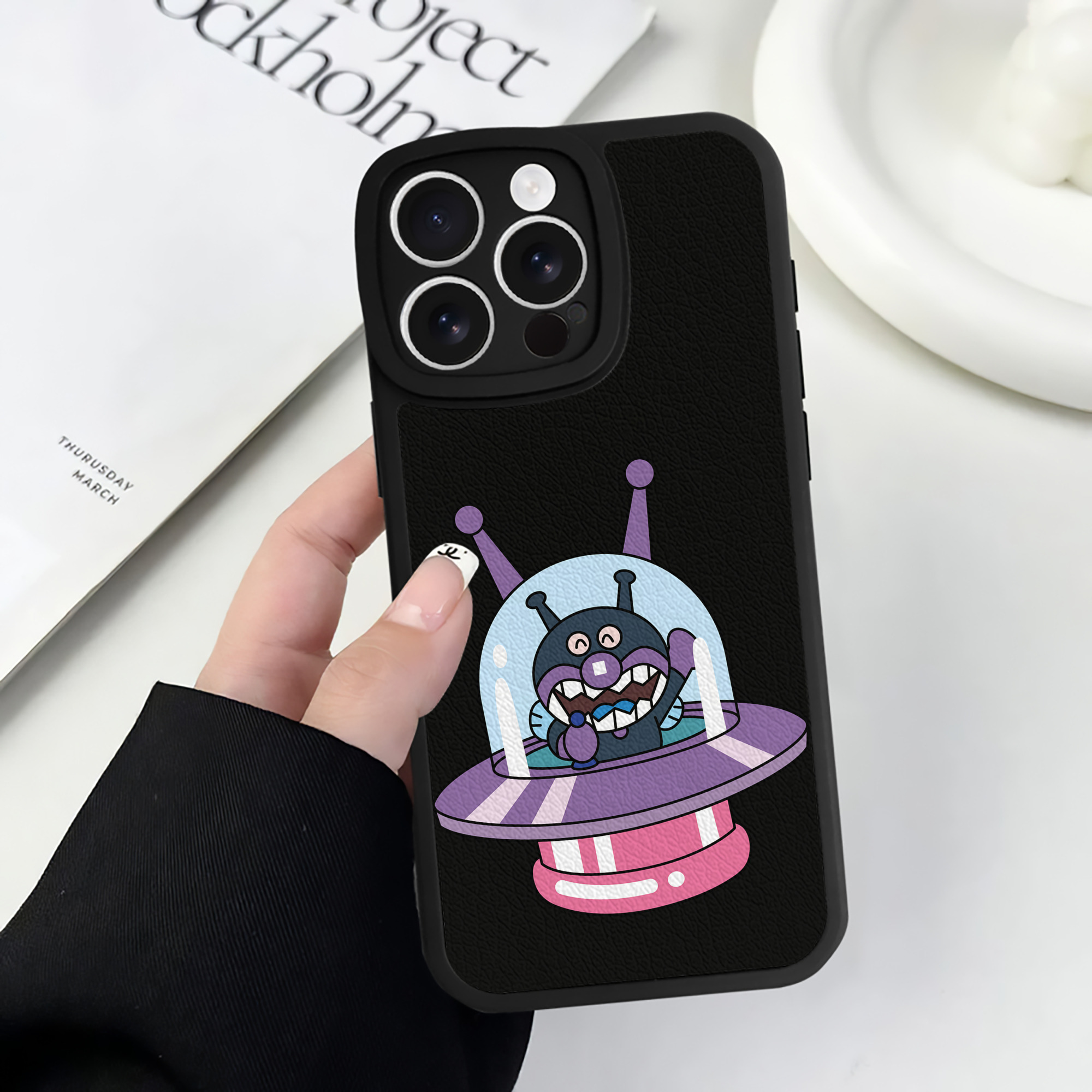 （画像用） アンパンマン Anpanman 【iPhone 16シリーズ対応】シリコンスマホケース（レザー調） 材質：シリコン